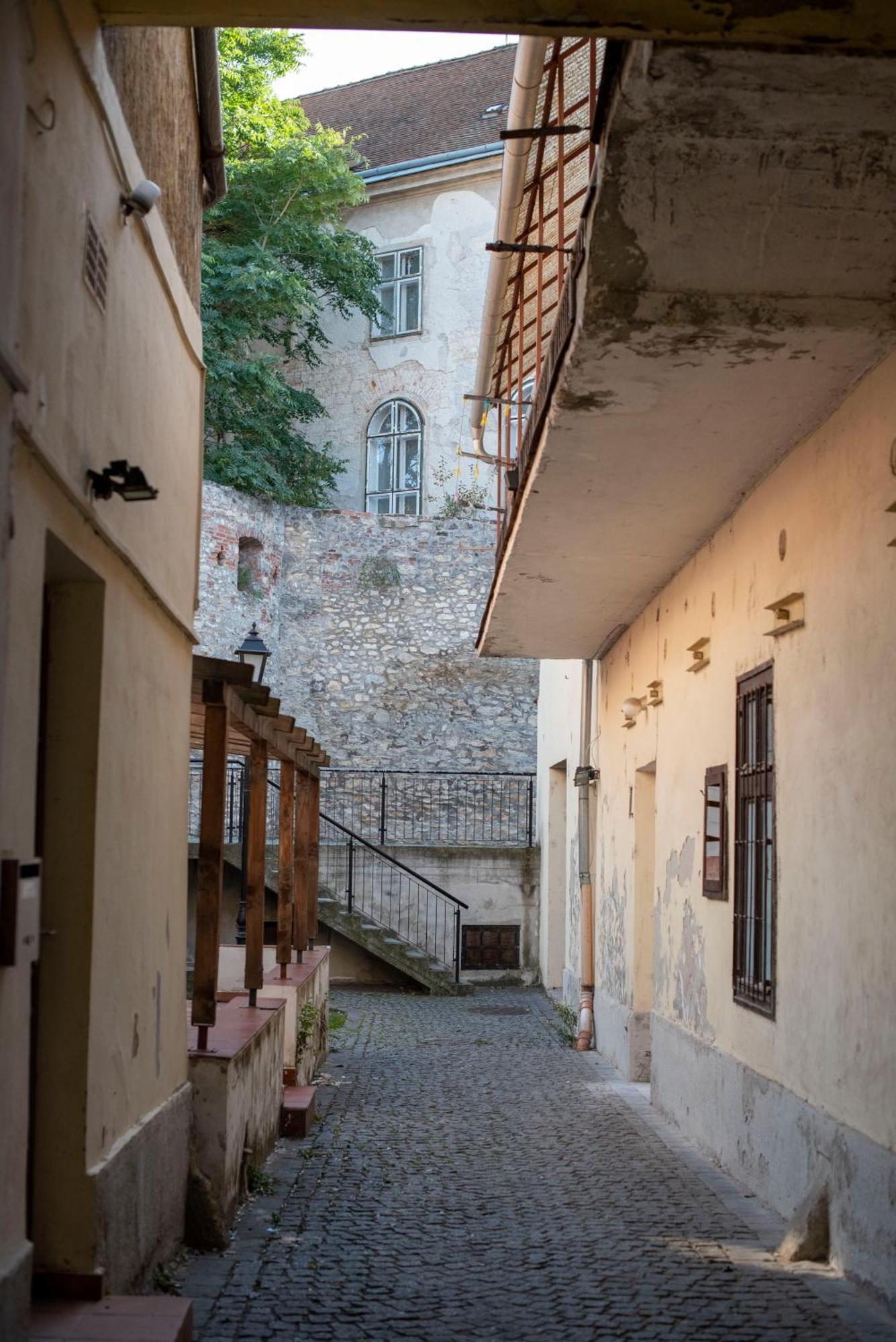 Varfal-Lak Apartman Sopron Esterno foto